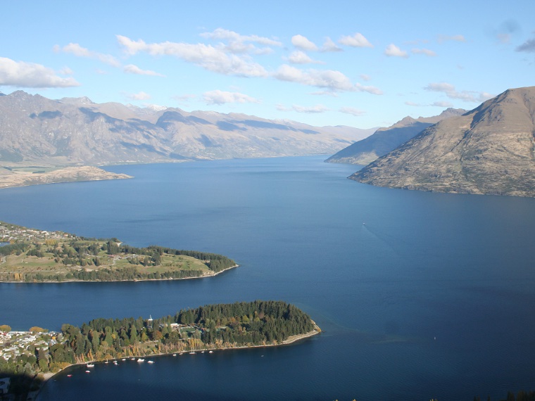 ../PhotosPhotos/Queenstown.jpg